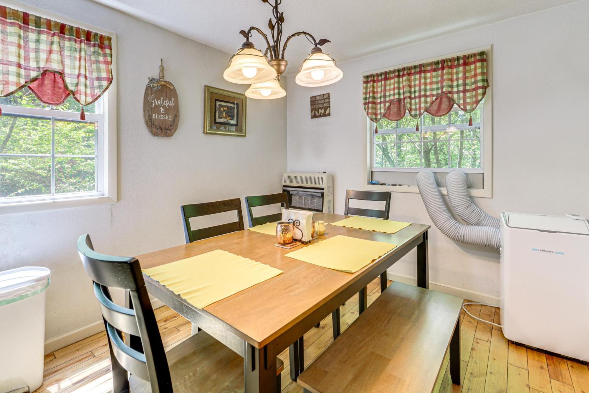 Bryson City Cottage With Hot Tub And Waterfall Views! Luaran gambar